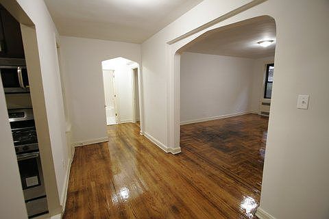 3rd image of 4725 40th St APT 1G
