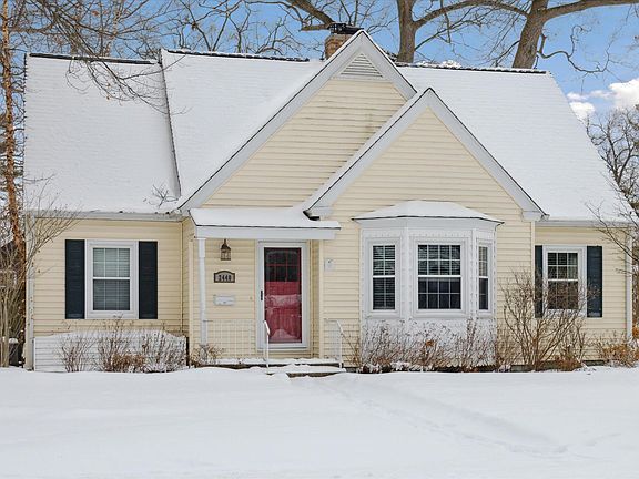 4th image of 2440 Wickham Dr