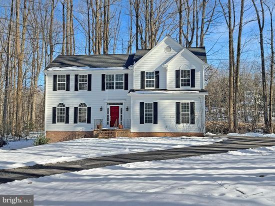 6829 Sandstone Ct, Warrenton, VA 20187