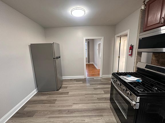 3rd image of 6119 Park Ave #Ee2
