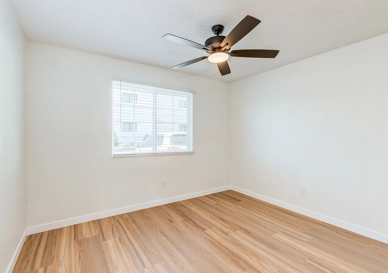 416 East Sunset Road — Photo 4