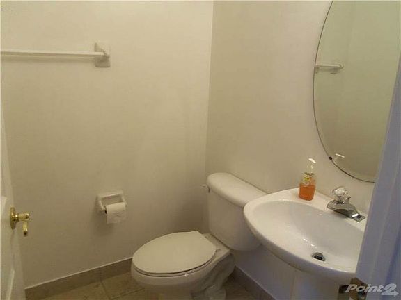 Bathroom: Guest powder room
