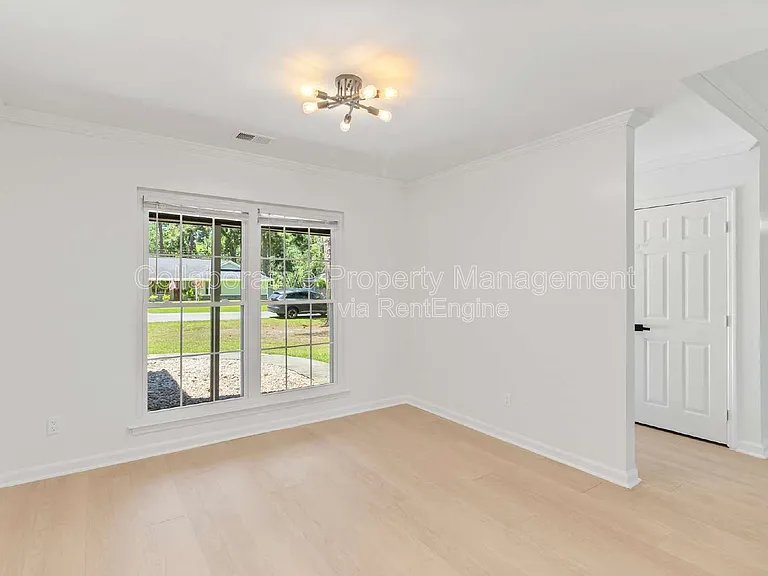 200 Hermitage Dr — Photo 17