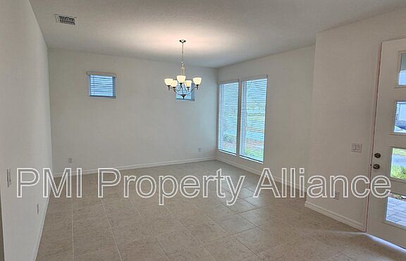 3rd image of 3149 Voyager Ave
