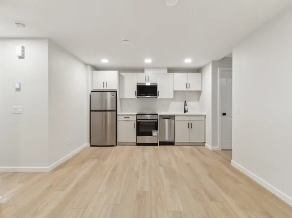 20939 25th Ave NW #Basement, Edmonton, AB T6M 2M7