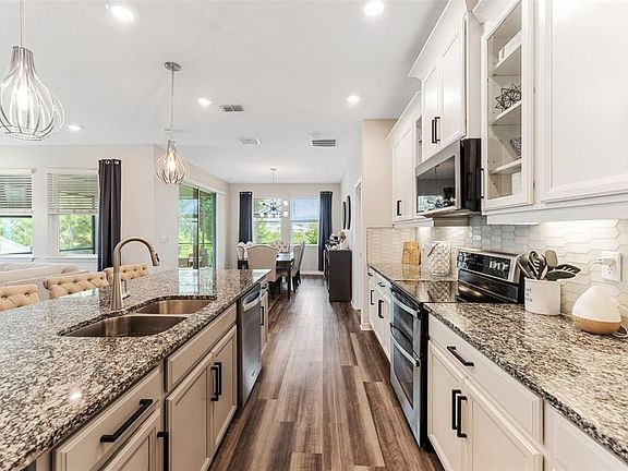 3rd image of 34315 Radley Way