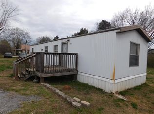 1561 Benton Station Rd, Benton, TN 37307