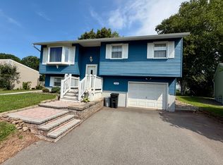 5526 Taormina Dr, Clay, NY 13041