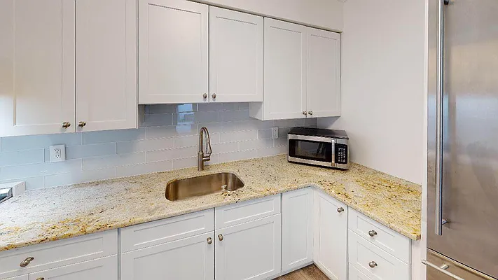 Rented by Deutsche Gramatan Vanderbilt Inc | media 18