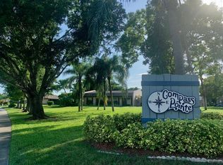 9319 Lennex Ln, Fort Myers, FL 33919