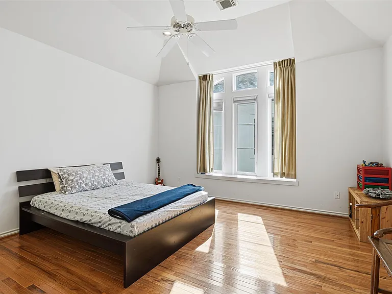 4923 Palmetto St — Photo 31