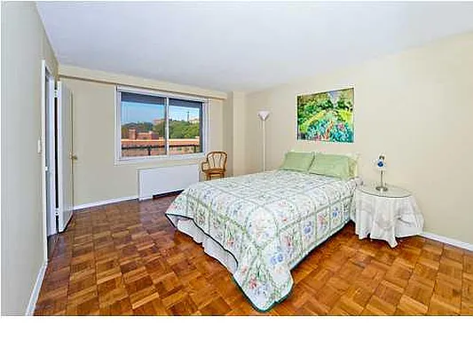 Sold by Foxworth Realty | media 18