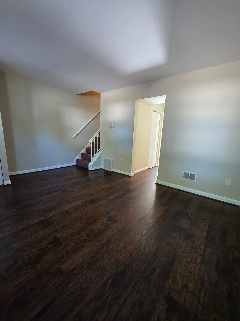 Charming 2-Bedroom Townhome in the Heart of Waldorf Comfort, Style & Convenience! — Photo 2