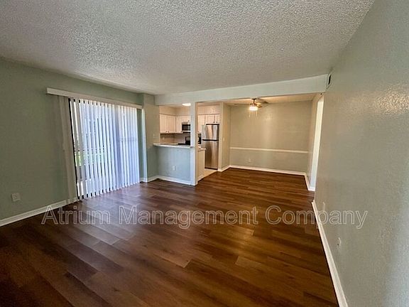 4th image of 2948 Antique Oaks Cir APT 95