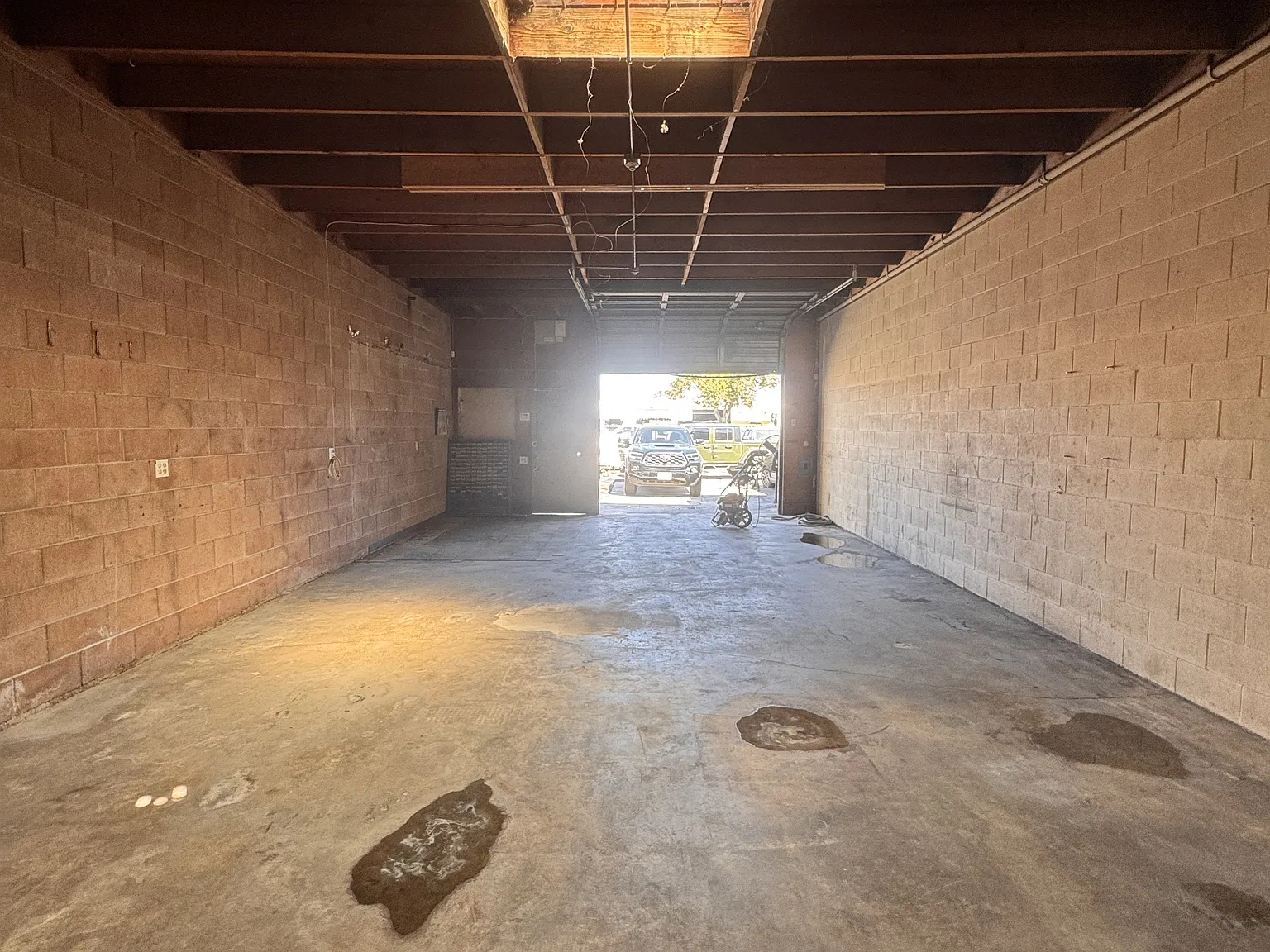 2302 Cabrera Avenue - 2326 — Photo 2