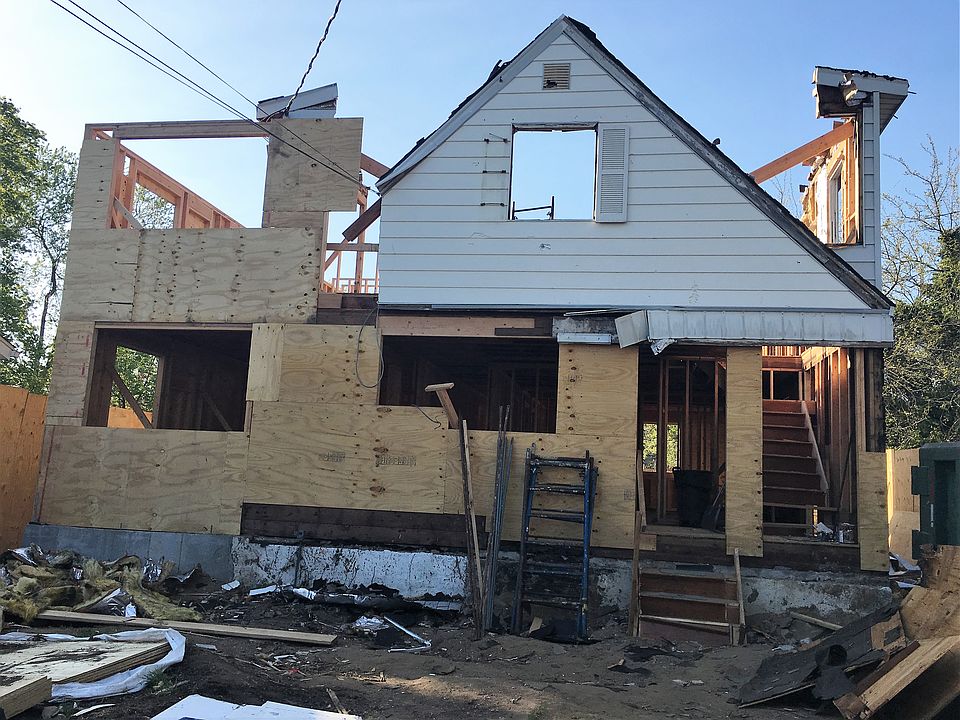 1st image of 137AVE 157th St