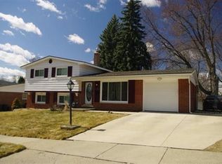 1124 Georgina Dr, Ypsilanti, MI