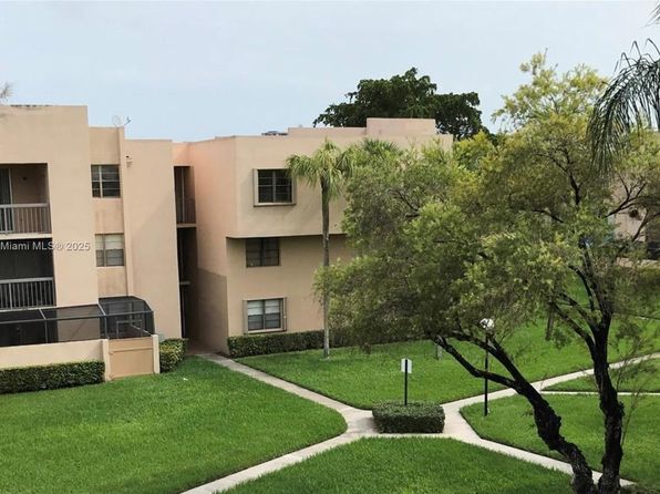 10425 SW 112th Ave APT 324, Miami, FL 33176