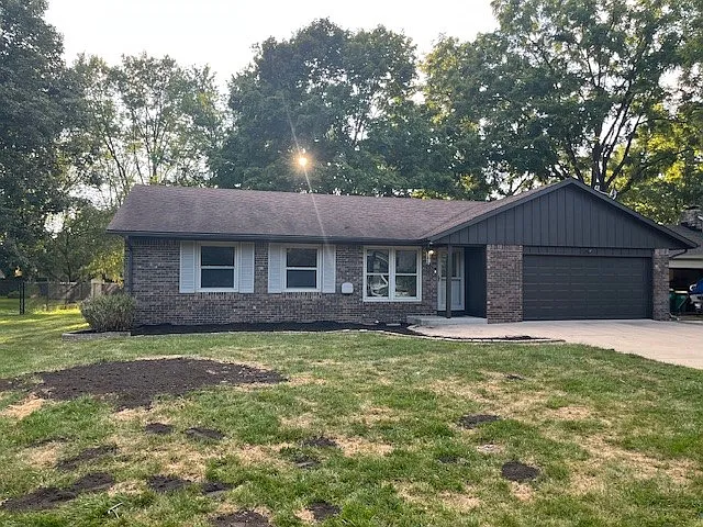 30 Sleepy Hollow Ct — Photo 1