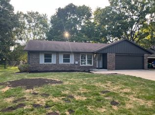 30 Sleepy Hollow Ct, Westfield, IN 46074