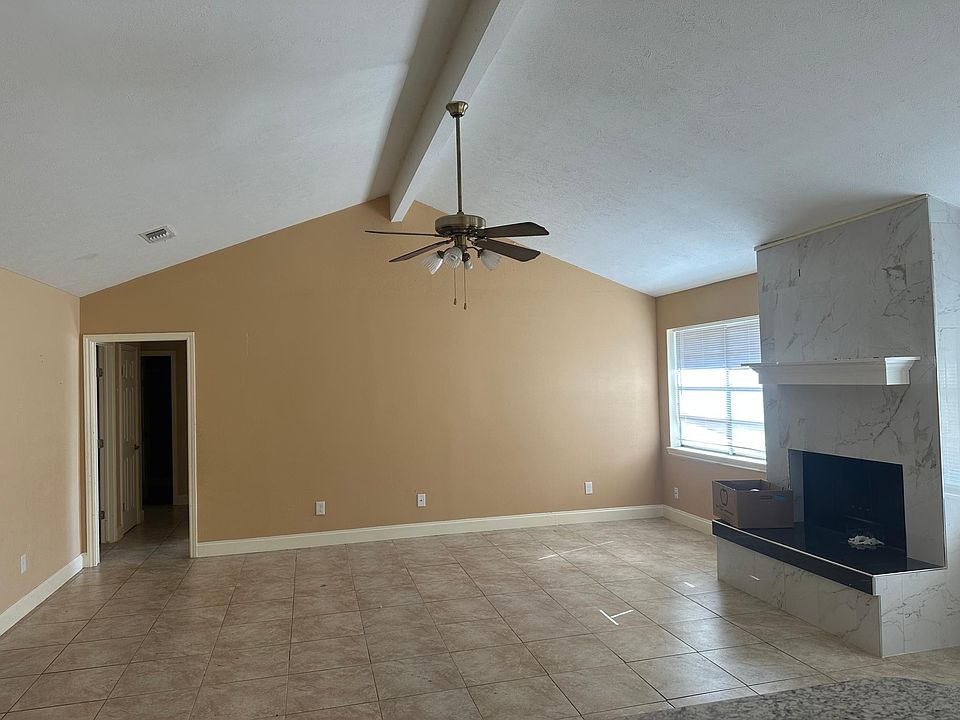 2nd image of 1903 Michele Dr