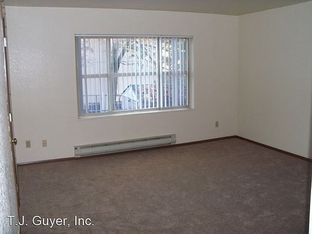 2nd image of 1121 S I St APT 100