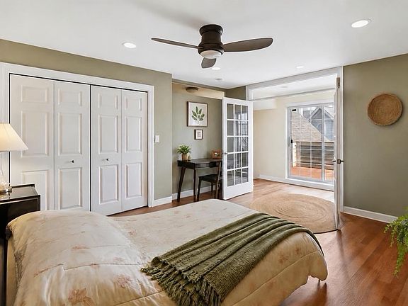 5th image of 404 Callie Ct #1A