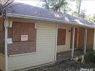 2nd image of 15199 Oak Ave