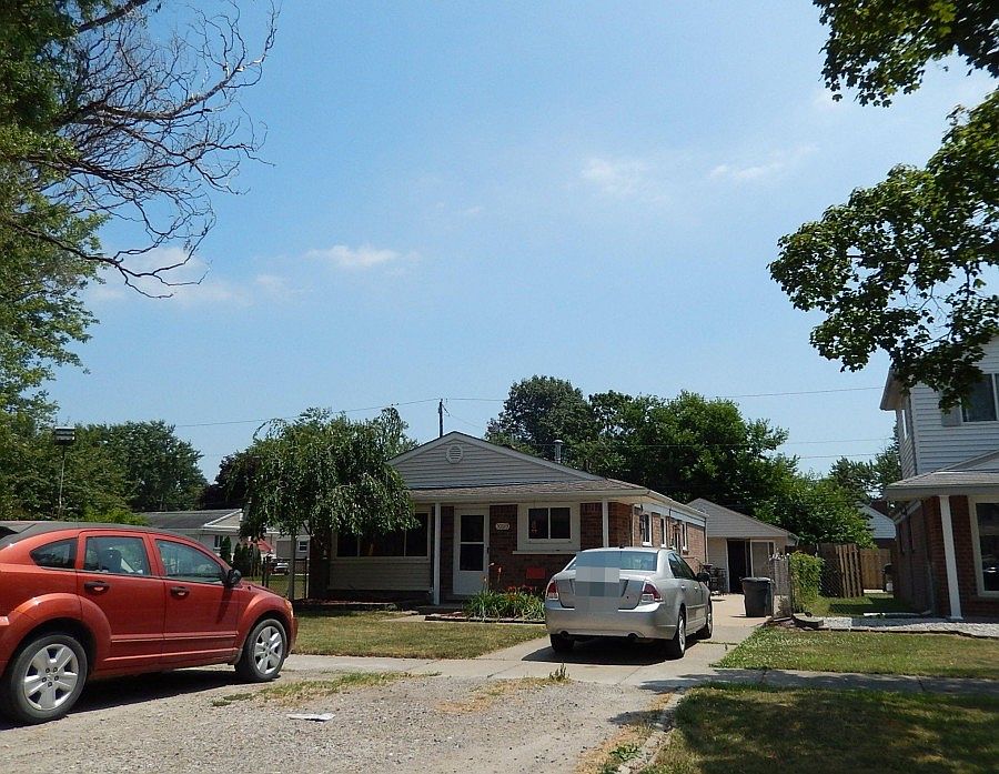 1st image of 30693 Bayview Dr