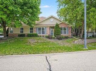 21400 W Juniper Ln, Plainfield, IL 60544