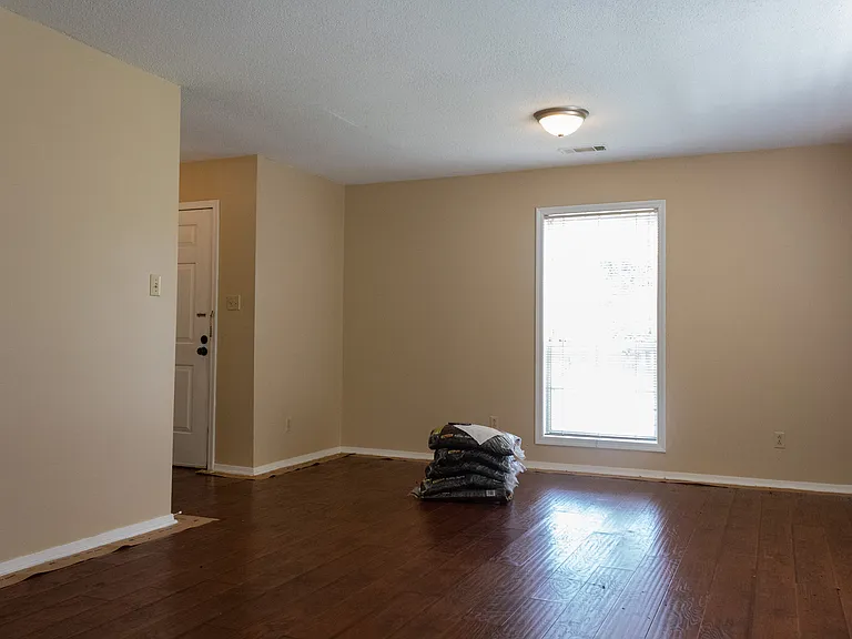 627 Walker Rd — Photo 5