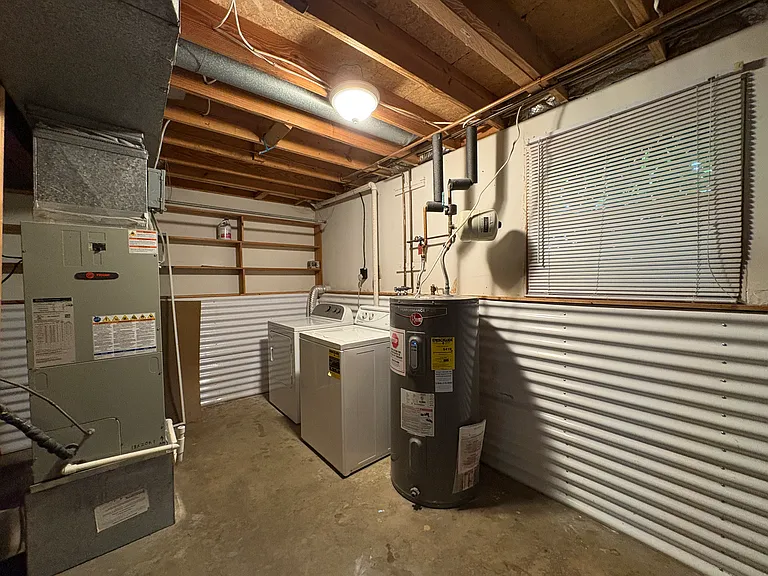 6613 Haydown Ct — Photo 22