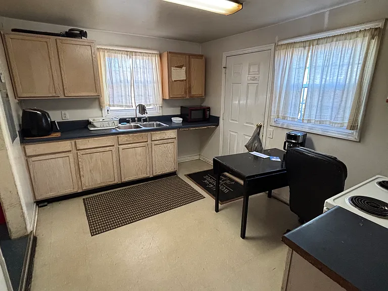 904 Merritt Dr #2 — Photo 8