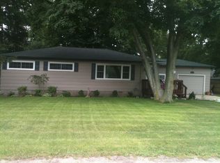 1114 Sunset Ln, Norton Shores, MI 49444