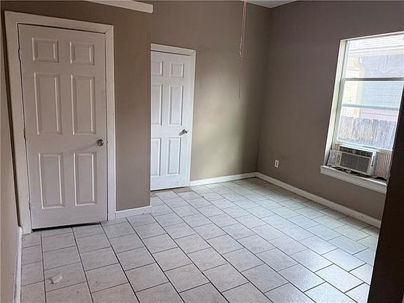 4th image of 1527 N Roman St #B
