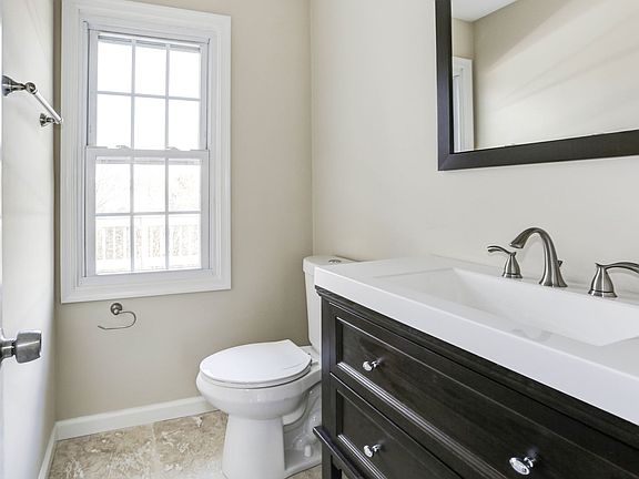 4th image of 17025 Flatwood Dr