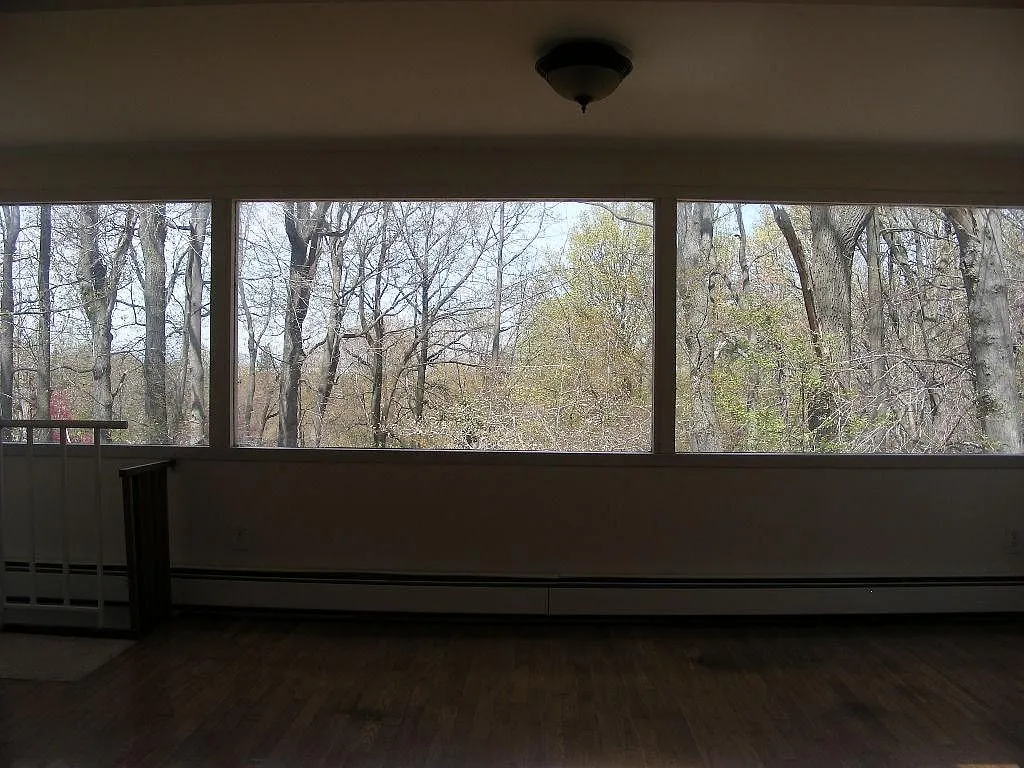 22 Far View Ave — Photo 4