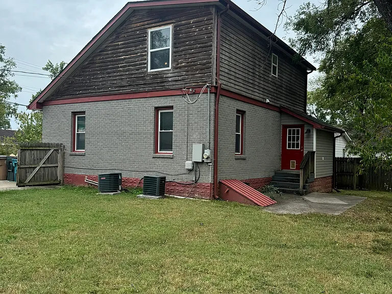 2700 Buchanan St — Photo 31