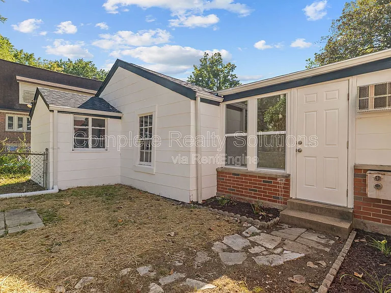 524 Gerald Pl — Photo 37