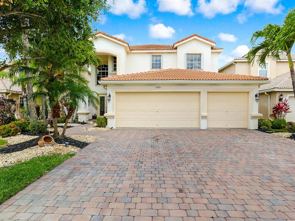7375 Via Luria Lake Worth FL-large-001-2