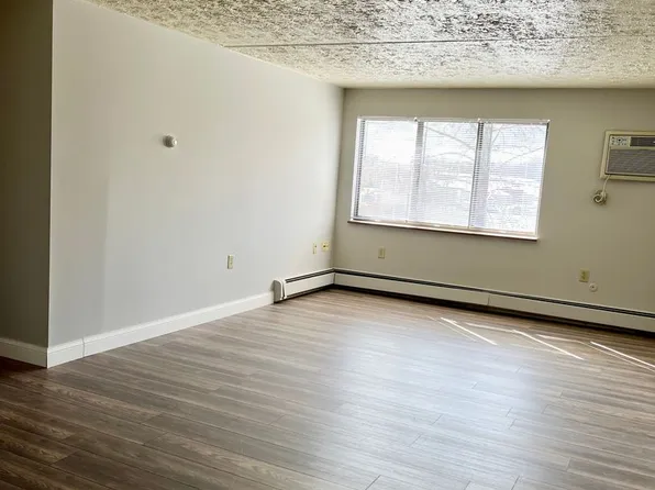 River-Sharon, 275-335 Sterling Ave #A310, Sharon, PA 16146