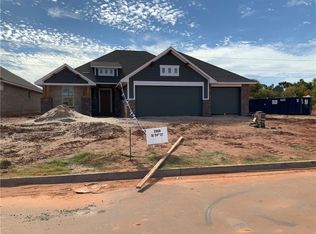 2908 SE 24th St, Moore, OK 73160