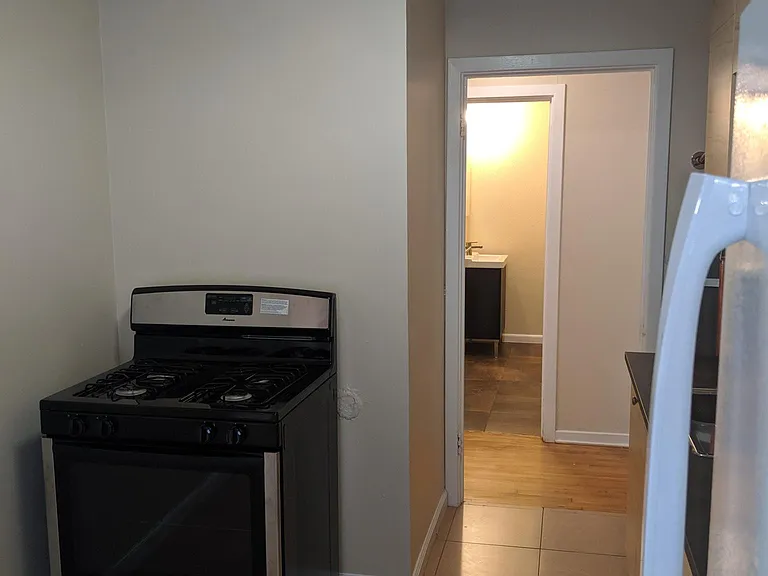 1455 Lockbrae Rd #1 — Photo 12