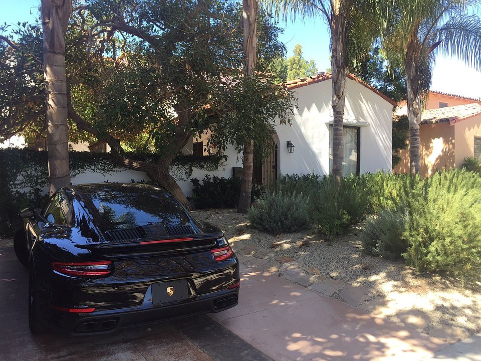 Black Porsche  Rodeo Drive Beverly Hills, California 90210