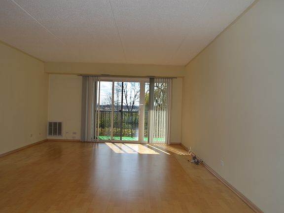 2nd image of 375 Plum Creek Dr #1032