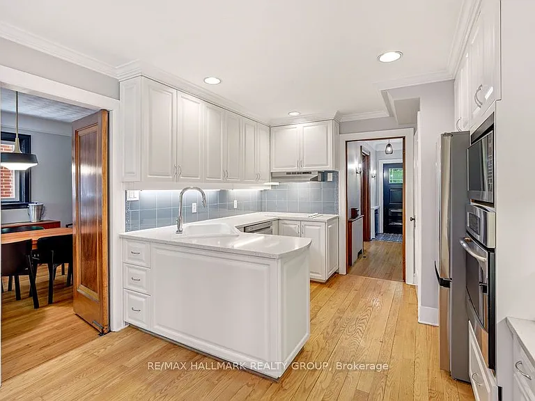 379 Hamilton Ave S — Photo 13