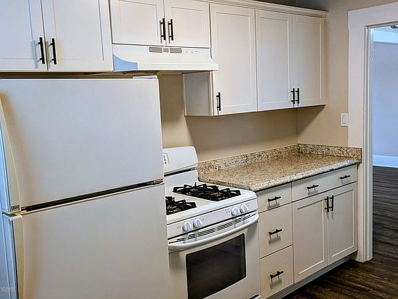 Another view of kitchen