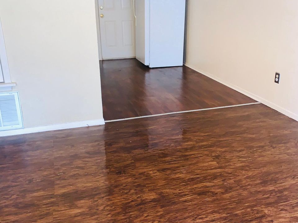 1st image of 411 Kearley Dr