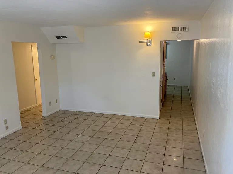 1713 E Arrowhead Ave #A — Photo 3