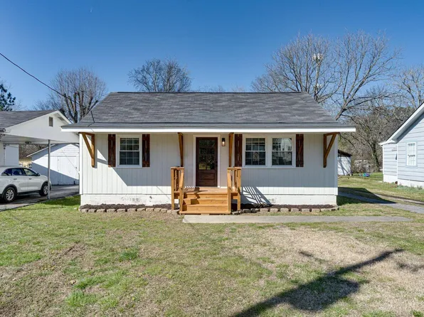 48 Vero Beach Ave, Rossville, GA 30741